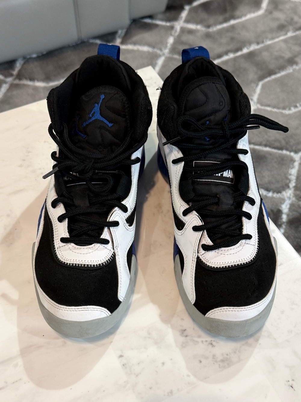 Men’s *Like New * Air Jordan’s Size 9
Black and White with Blue accents - Picture 2 of 5